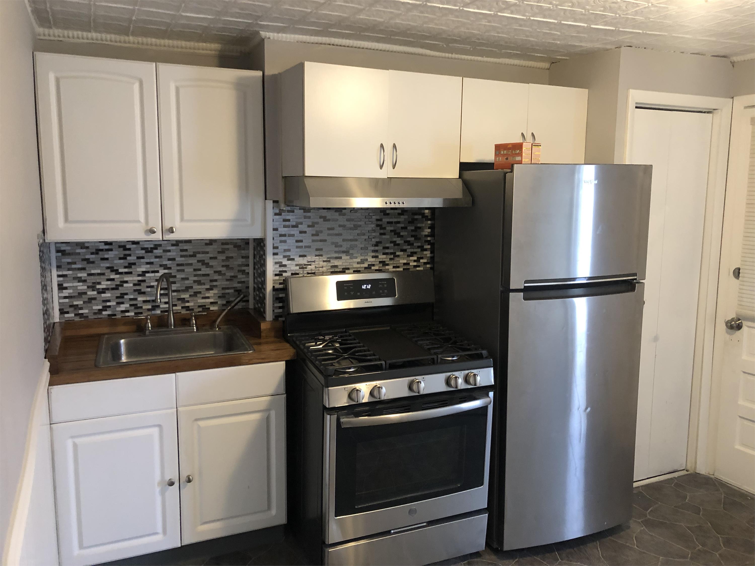 29 Hudson Avenue - 2